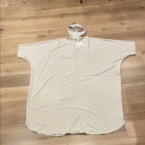 NWT - Veiled Women’s Saria Hooded Zip Front Kaftan Dress